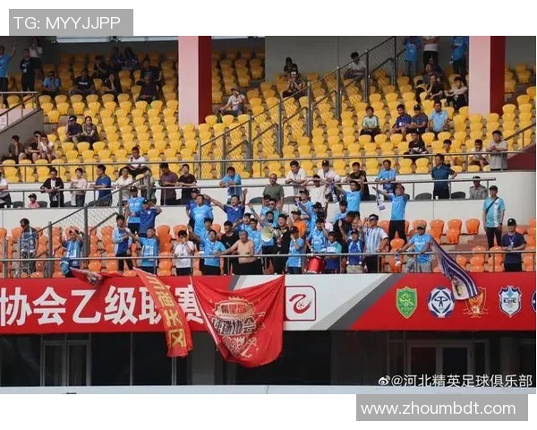 南京篮球队在邀请赛中以76分稳居积分榜首位展现强劲实力